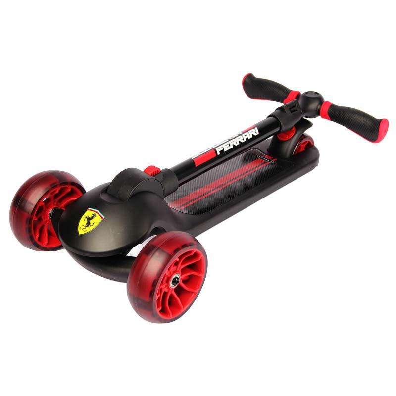 Тротинетка За Деца Ferrari Twist Fxk28 с Три Колела – Черна