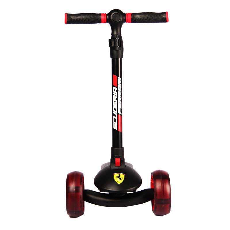 Тротинетка За Деца Ferrari Twist Fxk28 с Три Колела – Черна