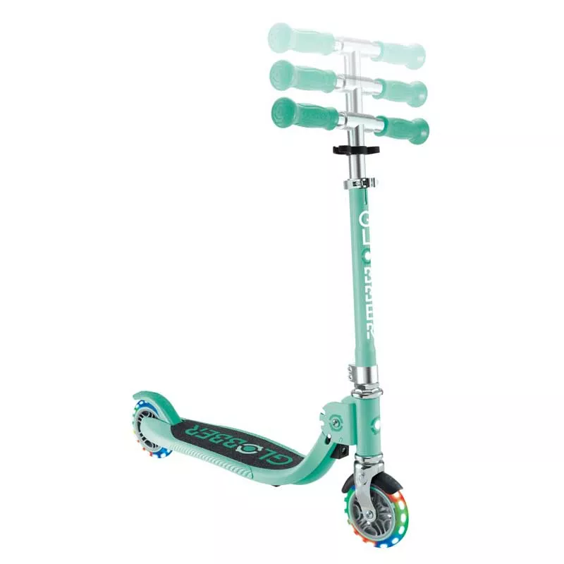 Children's foldable scooter with two light-up wheels Globber Flow Foldable Junior Lights - mint