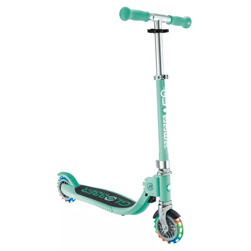 Children's foldable scooter with two light-up wheels Globber Flow Foldable Junior Lights - mint
