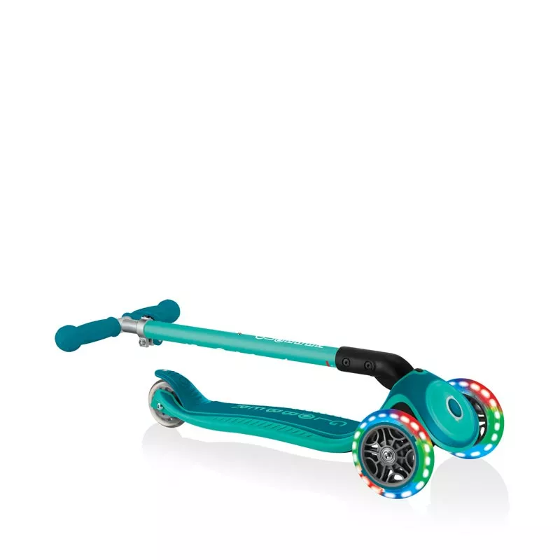 Children's folding scooter with light-up wheels PRIMO FOLDABLE PLUS LIGHTS - emerald green