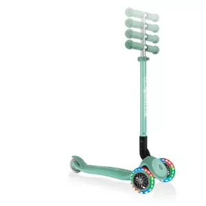 Child foldable scooter with light-up wheels PRIMO FOLDABLE PLUS LIGHTS - mint green