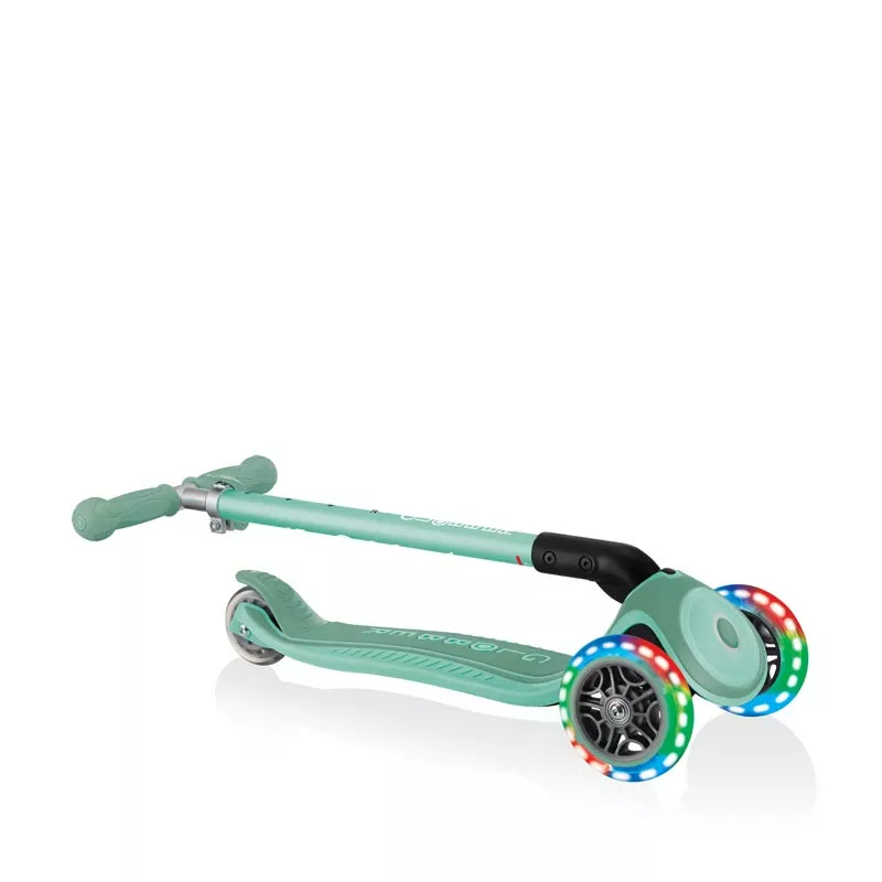 Child foldable scooter with light-up wheels PRIMO FOLDABLE PLUS LIGHTS - mint green