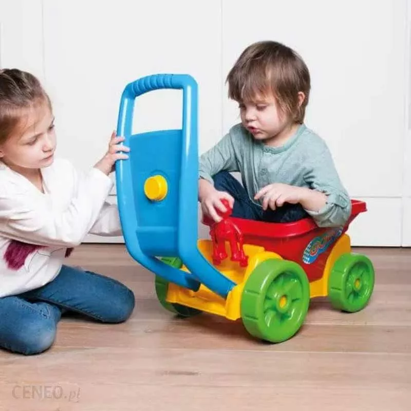 Children's truck "Gobo" with a sand kit