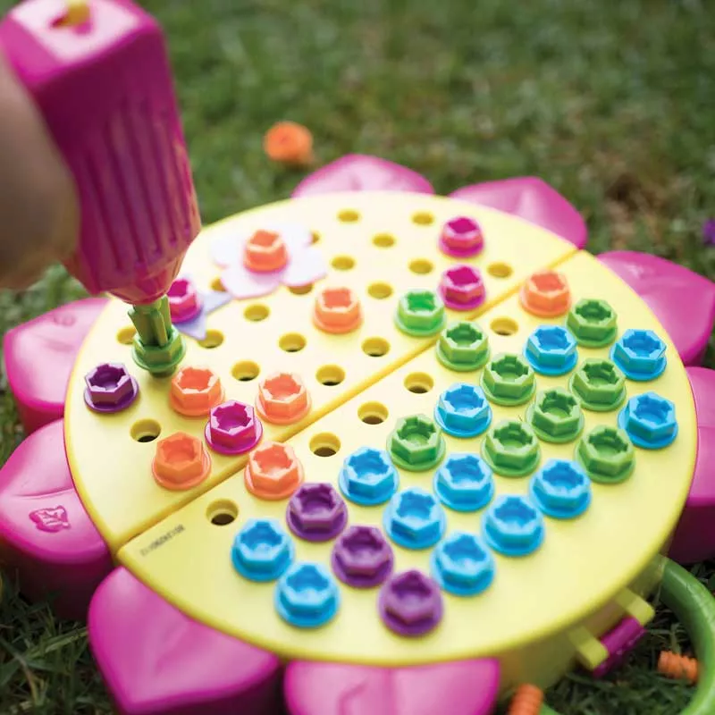 Children's suitcase - mosaic with screwdriver - Flowers