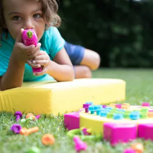 Children's suitcase - mosaic with screwdriver - Flowers
