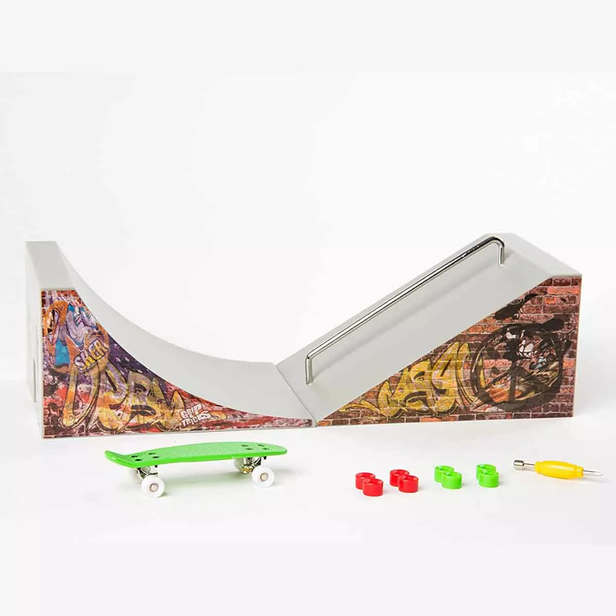 Finger Toy Ramp with Pennyboard