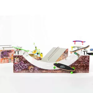 Finger Toy Ramp with Pennyboard