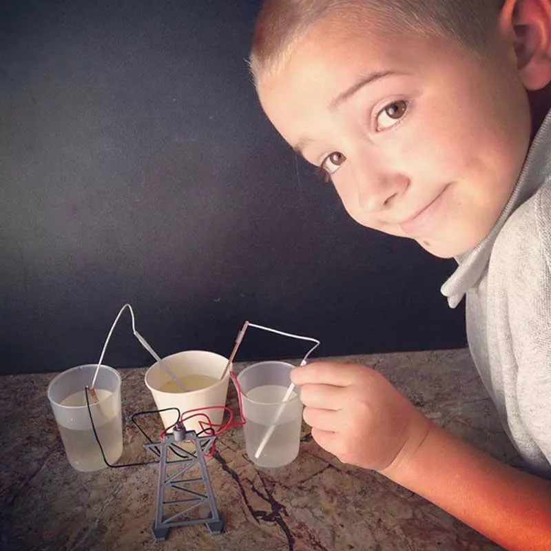 STEAM toy - "Make your own battery"