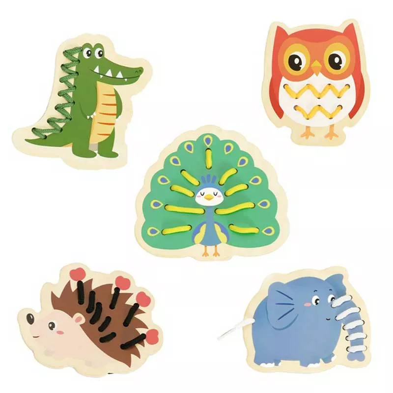 Fun children's game - stringing, Jungle animals