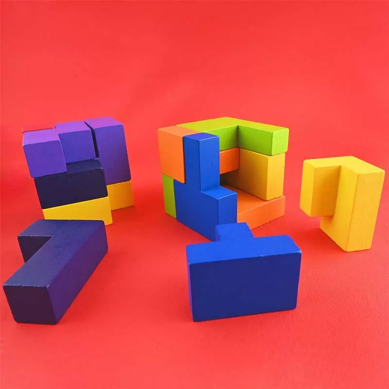 Interesting children's 3D wooden puzzle cube