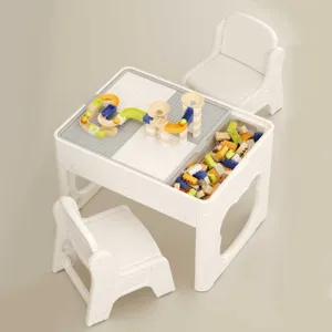 Детска маса 2 в 1 с конструктор 100 части и два стола