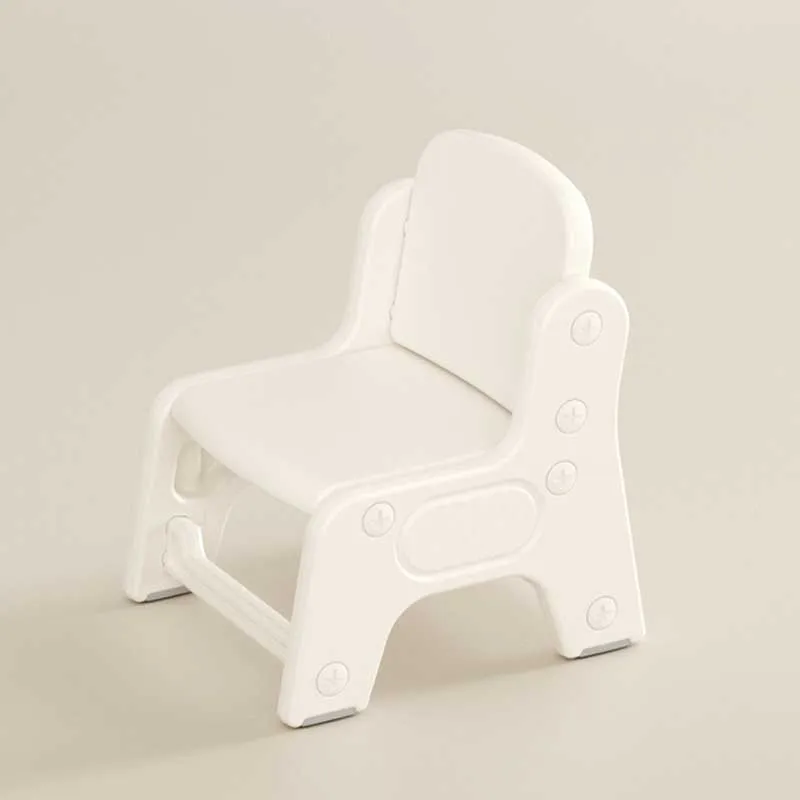 Детско пластмасово столче - бяло