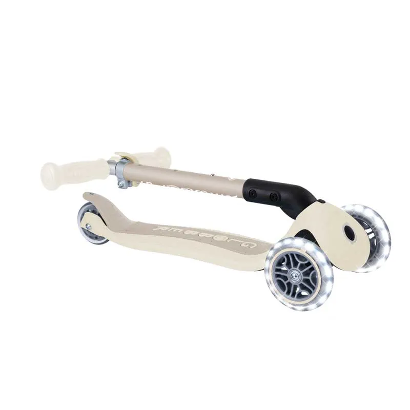 Foldable eco scooter with 3 wheels GLOBBER JUNIOR FOLDABLE LIGHTS ECO - coconut color.