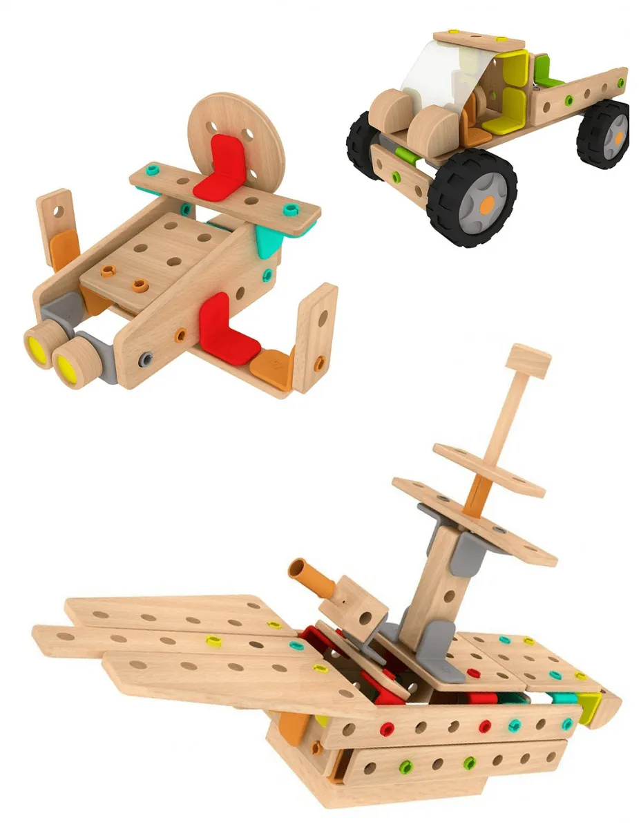 Classic wooden construction set with 500 pieces