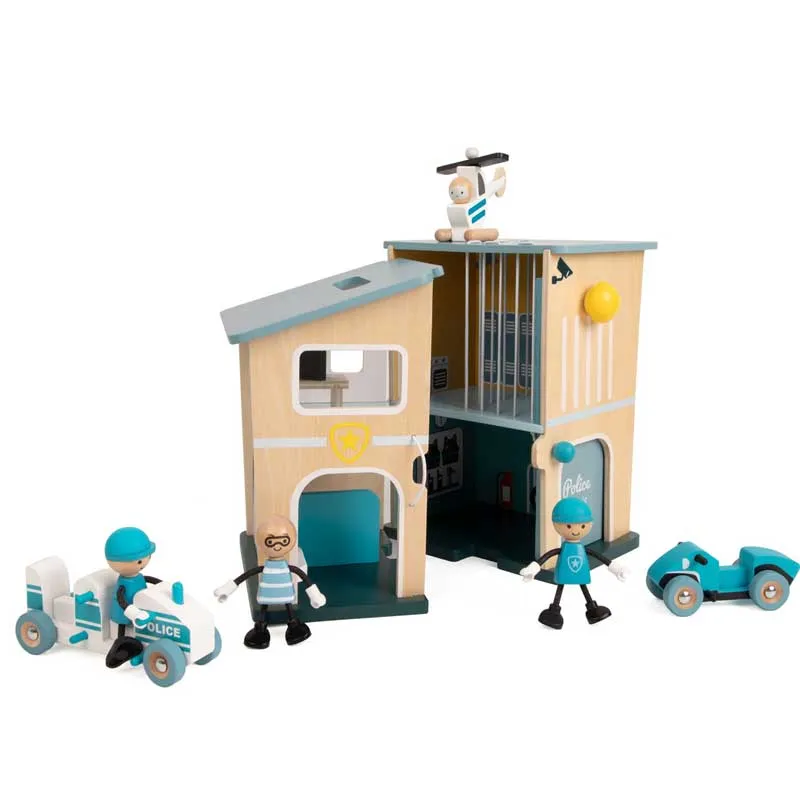 Children's wooden police station with accessories Classic World