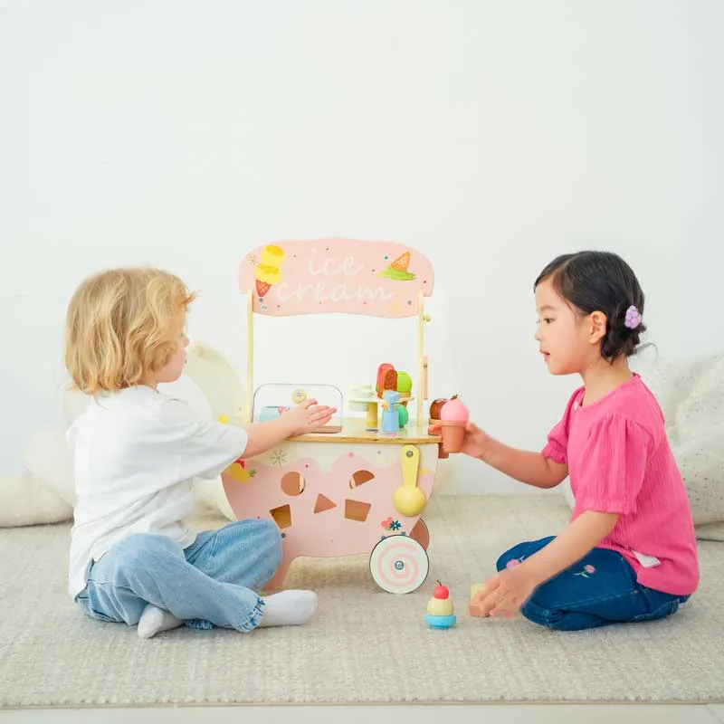 Дървена количка за сладолед Classic World за деца