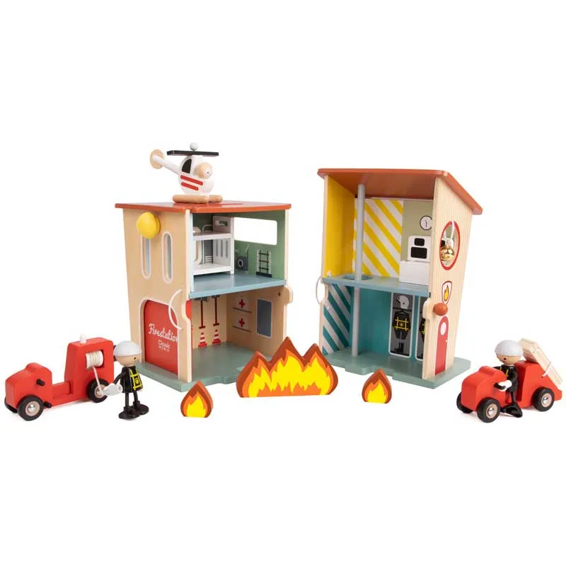 Wooden fire station Classic World with 13 pieces for children over 3 years old
