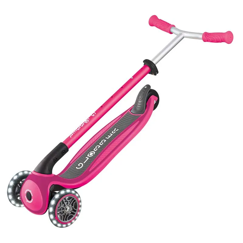 Foldable three-wheel scooter Globber Master lights - pink