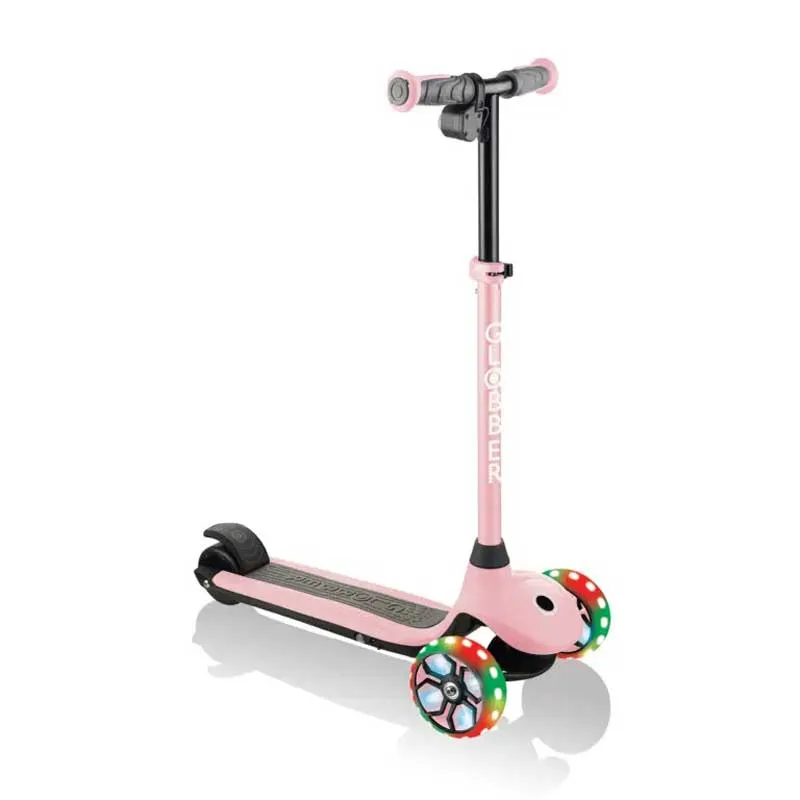 Електрическа тротинетка GLOBBER E-MOTION 4 PLUS със светещи колела - пастелно розова, 6+ г.