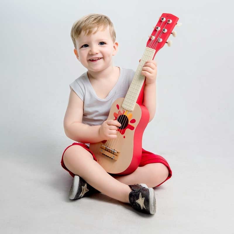 detska-darvena-kitara-zvezda-31857759.jpg